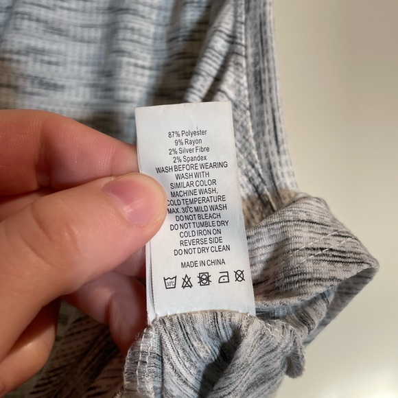 Zyia White Infinity Tank - Picture 7 of 8